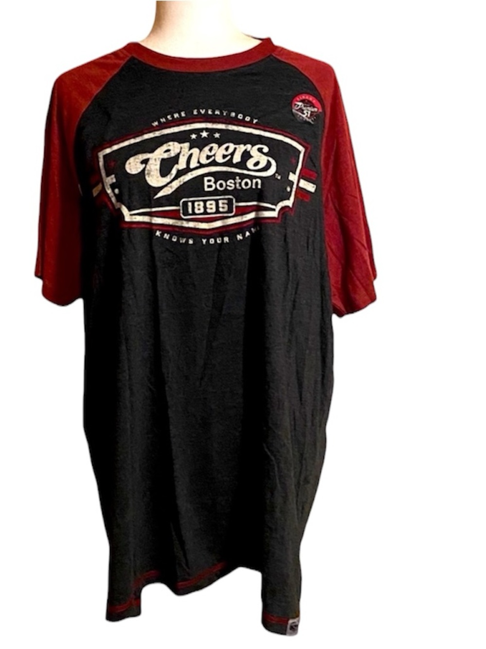 Vintage 90’s Cheers TV Series Sitcom Baseball Style Unisex T-shirt